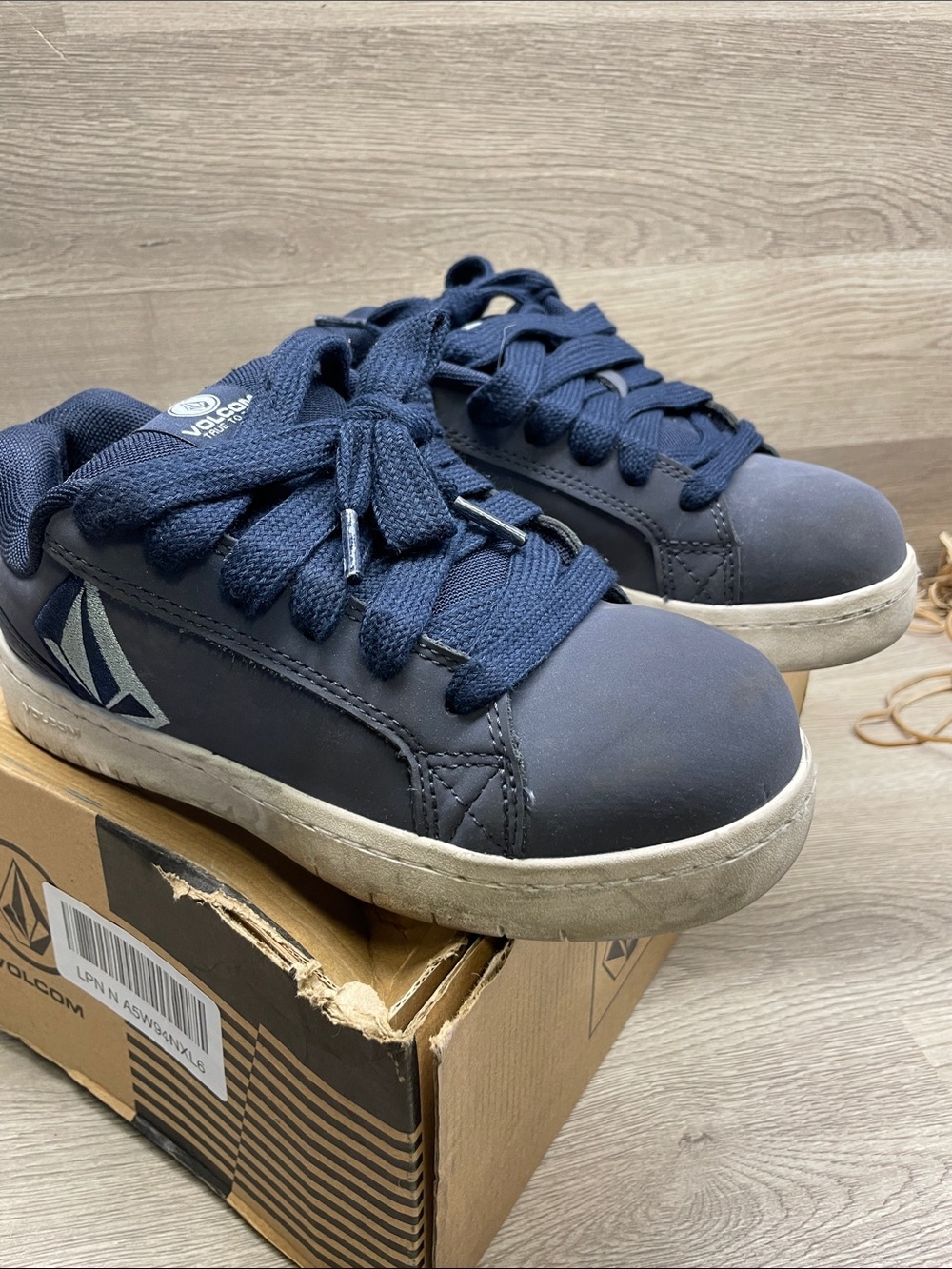 Volcom Navy Blue Lace-Up Women's Skate Sneakers #1155